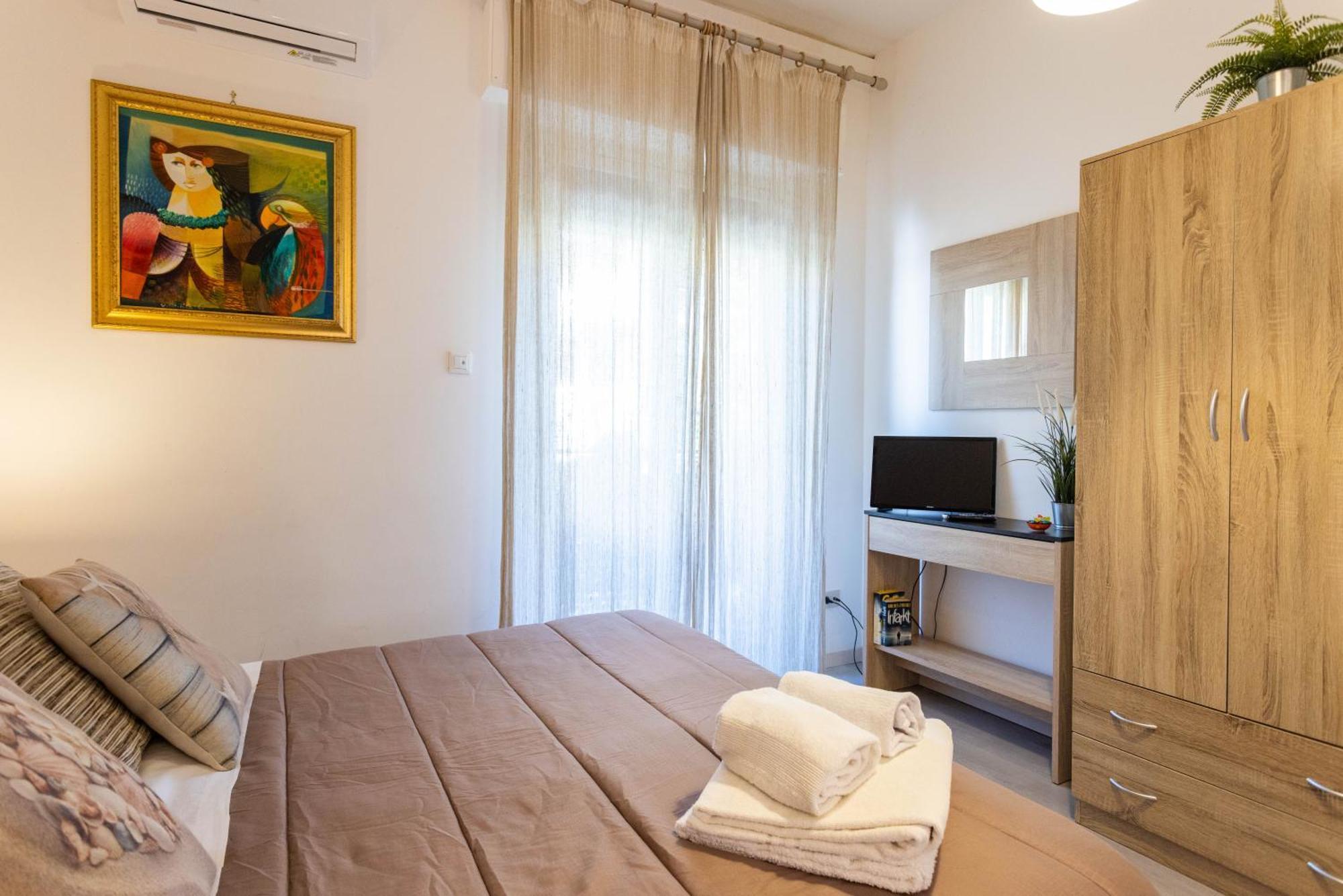 Mondello House Eraclea Hotel Ngoại thất bức ảnh